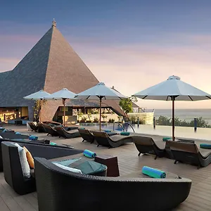 https://kuta-beach-heritage.hotelsseminyak.net